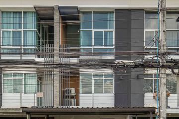 4 Bedroom Townhouse for rent in Lat Phrao, Bangkok