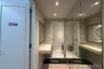 Commercial for rent in Khlong Tan Nuea, Bangkok