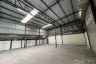 Warehouse / Factory for rent in Dokmai, Bangkok