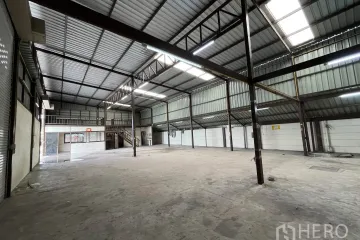 Warehouse / Factory for rent in Dokmai, Bangkok