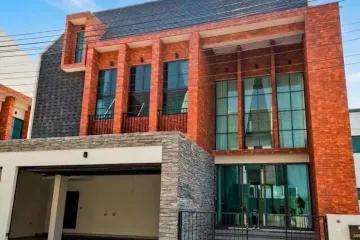 4 Bedroom House for rent in The Britt Chiangmai, San Phranet, Chiang Mai