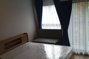 1 Bedroom Condo for rent in Lumpini Selected Charan 65 - Sirindhorn Station, Bang Bamru, Bangkok near MRT Bang Yi Khan