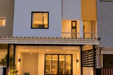 3 Bedroom Townhouse for rent in Sarin Wiz Sukhumvit 107, Samrong Nuea, Samut Prakan