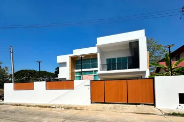 4 Bedroom House for sale in Lanna Thani, Nong Phueng, Chiang Mai
