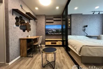 1 Bedroom Condo for sale in Brown Condo Huaikwang, Huai Khwang, Bangkok near MRT Huai Khwang
