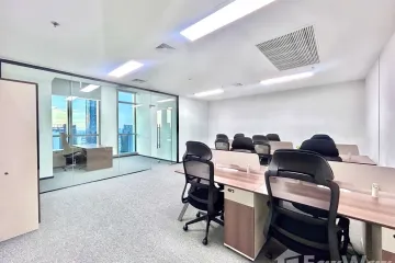 Office for rent in V One Tower, Huai Khwang, Bangkok near MRT Phra Ram 9
