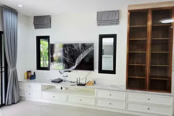 5 Bedroom House for rent in Bann Lumpini Suanluang Rama 9, Nong Bon, Bangkok