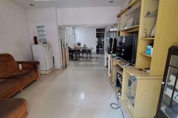 4 Bedroom House for sale in Din Daeng, Bangkok near MRT Phra Ram 9