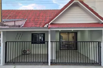 2 Bedroom Townhouse for sale in Nong Prue, Chonburi