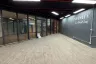 Commercial for rent in Huai Khwang, Bangkok