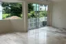 3 Bedroom Commercial for Sale or Rent in Huai Khwang, Bangkok