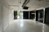Commercial for rent in Thru Thonglor, Bang Kapi, Bangkok near MRT Phetchaburi