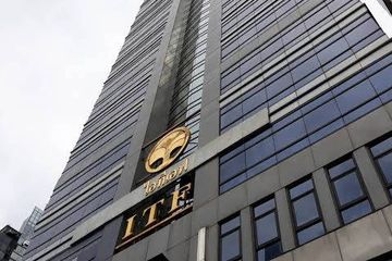 1 Bedroom Condo for sale in ITF Silom Palace, Suriyawong, Bangkok near BTS Chong Nonsi