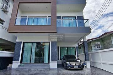 4 Bedroom House for sale in Phra Khanong Nuea, Bangkok near BTS Phra Khanong