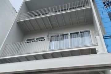 5 Bedroom Townhouse for sale in Sam Sen Nok, Bangkok near MRT Ratchadaphisek