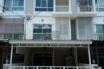3 Bedroom Townhouse for rent in The Metro Rama 9, Prawet, Bangkok