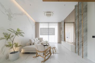 3 Bedroom House for rent in Phra Khanong Nuea, Bangkok