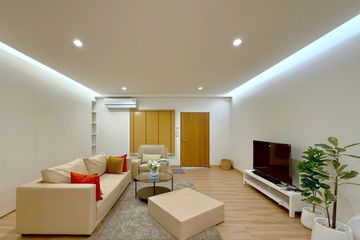 3 Bedroom Townhouse for rent in Khlong Toei Nuea, Bangkok near BTS Asoke