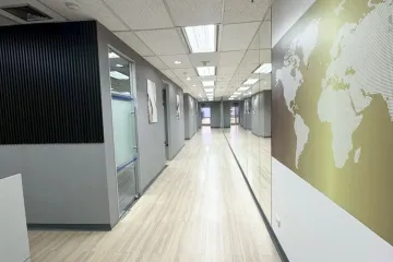 Office for rent in Serm Mit Tower, Khlong Toei Nuea, Bangkok near MRT Sukhumvit