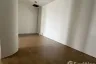 1 Bedroom Commercial for rent in The Oak's Bangkok, Bang Na, Bangkok
