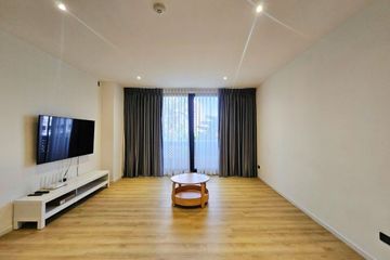 2 Bedroom Condo for rent in Khlong Tan Nuea, Bangkok