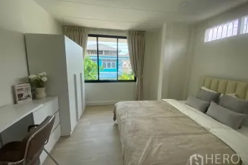 4 Bedroom House for rent in Sam Sen Nok, Bangkok