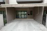 3 Bedroom Townhouse for Sale or Rent in Baan Klang Muang Phaholyothin-Ramintra, Tha Raeng, Bangkok