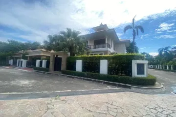 5 Bedroom House for rent in Narasiri Pattanakarn-Srinakarin, Suan Luang, Bangkok near MRT Khlong Kalantan