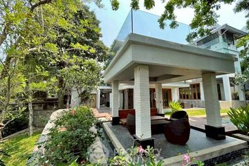 5 Bedroom House for sale in Na Kluea, Chonburi