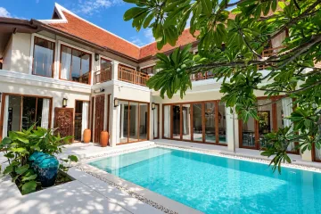 5 Bedroom House for sale in Na Kluea, Chonburi