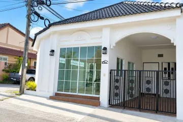 3 Bedroom House for sale in Ratsada, Phuket