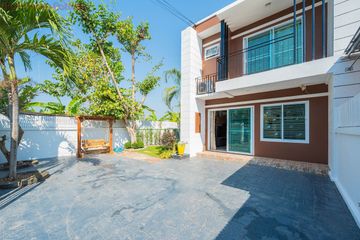 2 Bedroom House for sale in Nong Pla Lai, Chonburi