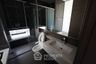 1 Bedroom Condo for rent in The Esse at Singha Complex, Bang Kapi, Bangkok near MRT Phetchaburi