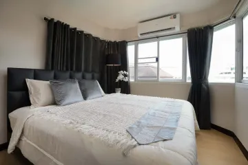 1 Bedroom Condo for rent in Hillside 3 Condominium, Suthep, Chiang Mai