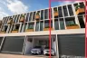 3 Bedroom Townhouse for sale in Chan Kasem, Bangkok