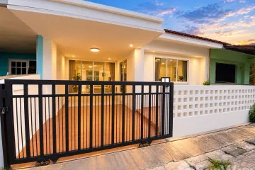 2 Bedroom Townhouse for sale in Baan Rungrueng Lakeview, San Phi Suea, Chiang Mai