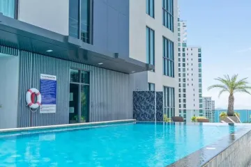 2 Bedroom Condo for sale in The Point Pratumnak, Nong Prue, Chonburi