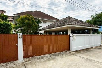 3 Bedroom House for sale in Nong Pa Khrang, Chiang Mai