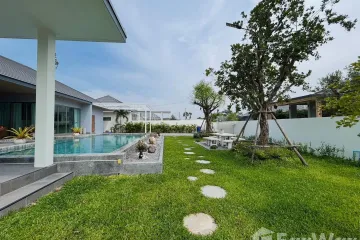 5 Bedroom Villa for sale in Cha am, Phetchaburi