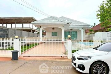 3 Bedroom House for rent in Na Kluea, Chonburi