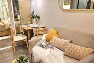 1 Bedroom Condo for rent in Regent Home Wuttakat, Talat Phlu, Bangkok near BTS Wutthakat