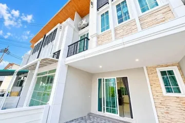 4 Bedroom Townhouse for rent in Golden Town Pattaya, Nong Prue, Chonburi