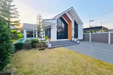 5 Bedroom House for Sale or Rent in Pong, Chonburi