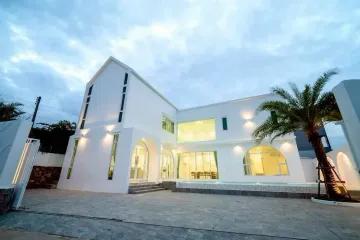 4 Bedroom House for rent in Nong Prue, Chonburi