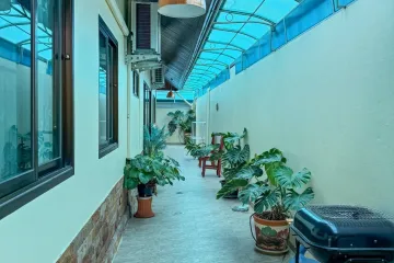 3 Bedroom House for sale in Na Kluea, Chonburi