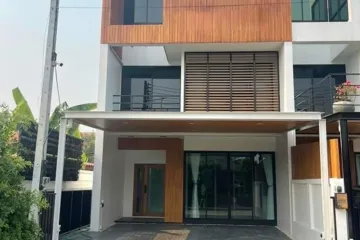 3 Bedroom Townhouse for sale in U Prompt, San Phranet, Chiang Mai