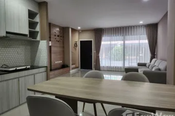 3 Bedroom Townhouse for sale in Karnsiri Payap, San Phranet, Chiang Mai