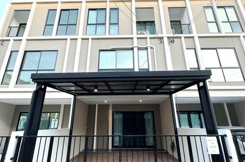 3 Bedroom Townhouse for rent in Patio Srinakarin - Rama 9, Hua Mak, Bangkok