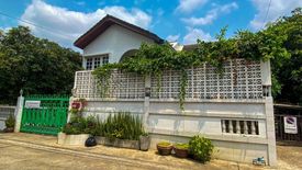 7 Bedroom House for sale in Chan Kasem, Bangkok near MRT Chankasem