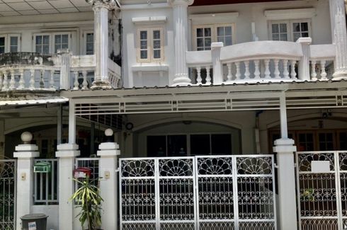 2 Bedroom Townhouse for sale in Bang Na, Bangkok near MRT Si Iam